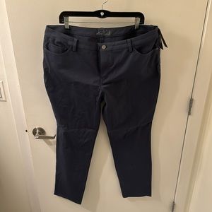 Nike Women’s Golf Pants Size 16